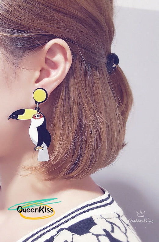 Cute Parrot Yellow Black Forest Style Earrings - Big Mouth Baby!!