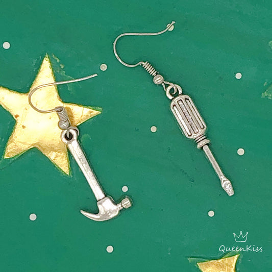 Cute Adorable Hammer and Screw Driver Tools Silver Earrings -- Perfect Partner!!