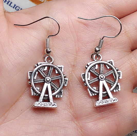 Sale!!!Ferris wheel Silver Earrings -- Wonderful Dreamland!!