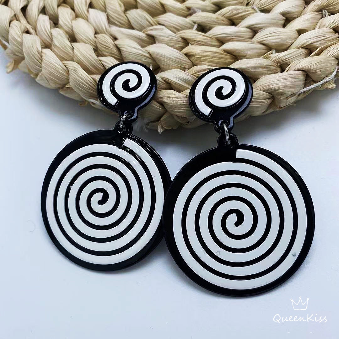 Cute Light Trendy Adorable Circle Black and White Earrings - Black and White!!