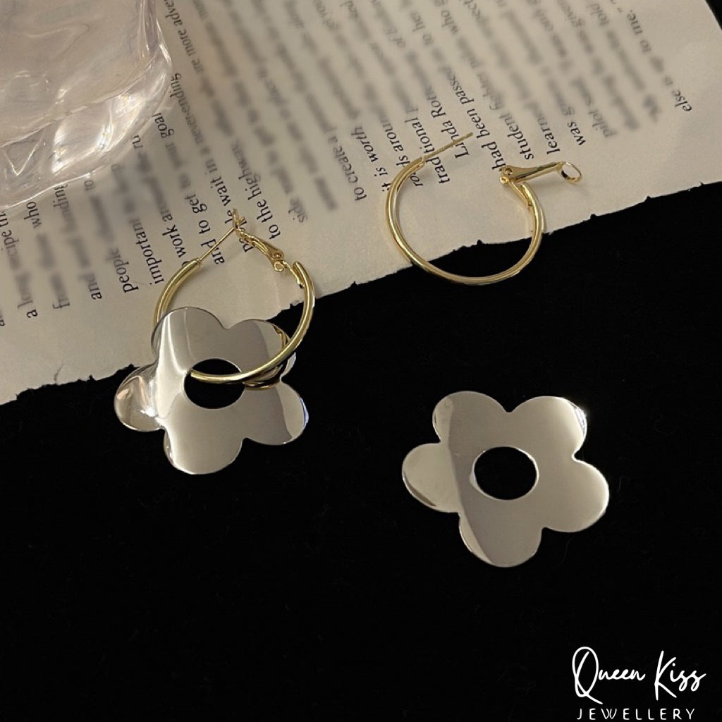 Stainless Steel Cute Adorable Flower Dangle Silver Earrings -- Big Flora!!