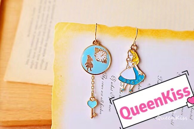 Super Cute Wonderland Alice Clock and Key Enamelled Earrings -- Wonderful World!!